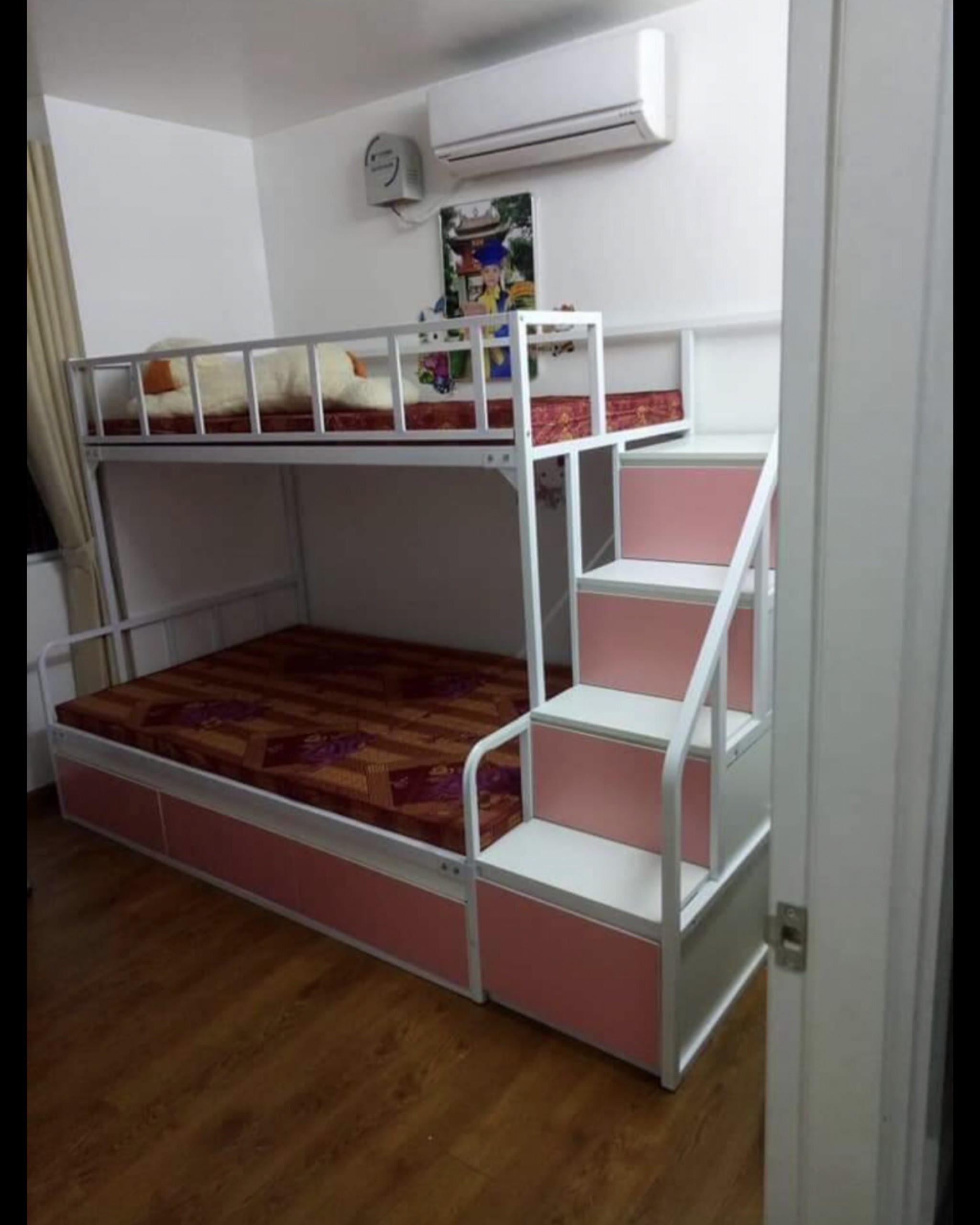Giường sắt tầng 1m2 cầu thang hộp đẹp GTS 42